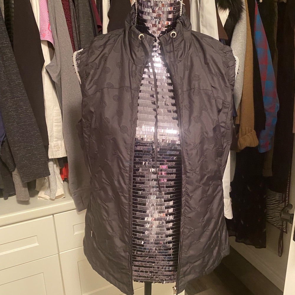3/$30 Lighter weight black vest with dot pattern fleece lining